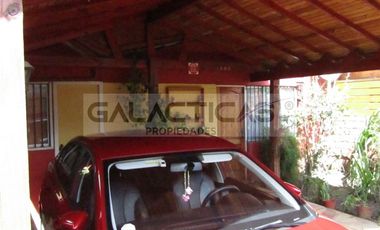 Casa en Venta en Los Boldos 1830