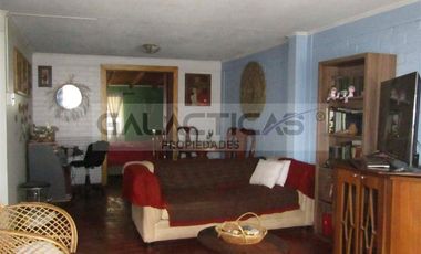 Casa en Venta en Los Boldos 1830