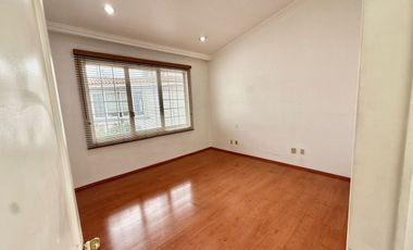 Casa en venta en Parques de la Herradura. Conjunto con doble seguridad.