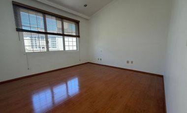 Casa en venta en Parques de la Herradura. Conjunto con doble seguridad.