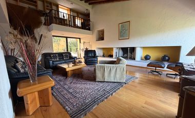 Casa en venta en la Herradura. Salón de fiestas y jardin.