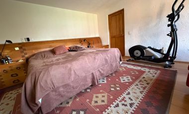 Casa en venta en la Herradura. Salón de fiestas y jardin.