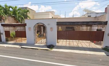 PREDIO EN ZONA COMERCIAL