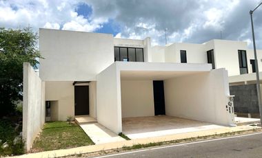 Casa en venta CARRETERA-MOTUL | ENTREGA INMEDIATA