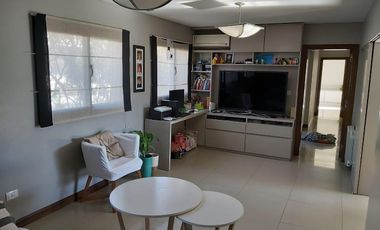 CASA DE CINCO DORMITORIOS VENTA COUNTRY PRIVADO SAN MARINO FUNES