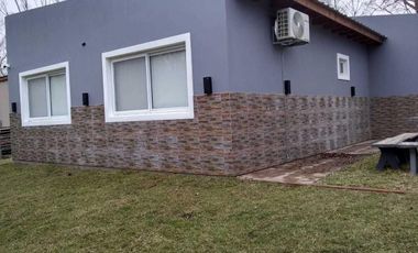 Casa en venta - 4 Dormitorios 4 Baños - 555Mts2 - Costa del Este