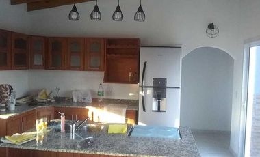 Casa en venta - 4 Dormitorios 4 Baños - 555Mts2 - Costa del Este