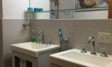 Casa en venta - 4 Dormitorios 4 Baños 1 Cochera - Quequen