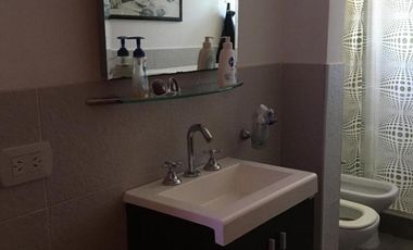 Casa en venta - 4 Dormitorios 4 Baños 1 Cochera - Quequen