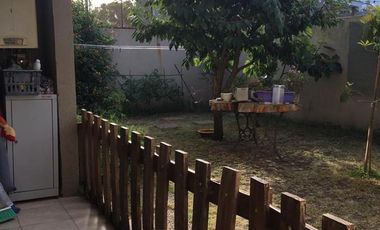 Casa en venta - 4 Dormitorios 4 Baños 1 Cochera - Quequen