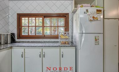 VENTA • MATADEROS • MONTIEL 1900 • CASA • 5 AMBIENTES • TERRAZA • GARAJE