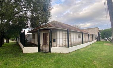 Casa en venta - 3 Dormitorios 2 Baños Cochera - 280Mts2 - Mar del Plata