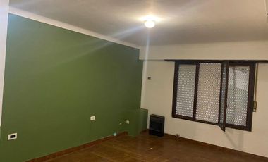 Casa en venta - 3 Dormitorios 2 Baños Cochera - 280Mts2 - Mar del Plata