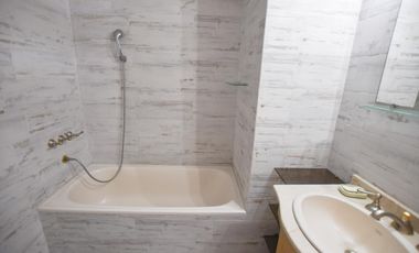 Departamento en venta - 4 Dormitorios 2 Baños 2 Cocheras - 136Mts2 - La Plata [FINANCIADO]