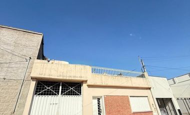 2 departamentos + 1 galpón en VENTA, Bolivia al 1500, barrio Villa Urquiza, SMT. Ideal INVERSORES!