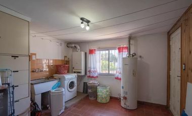 Casa en venta - 3 Dormitorios 2 Baños 2 Cocheras - 300Mts2 - Ciudad Madero