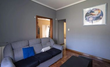 Casa en venta - 3 Dormitorios 2 Baños 2 Cocheras - 300Mts2 - Ciudad Madero