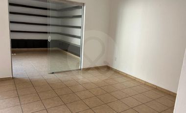 Casa en renta en Fraccionamiento Villa California