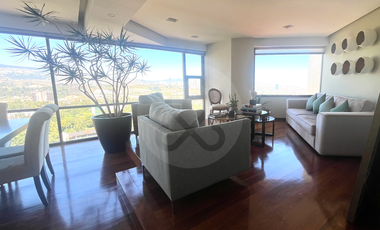 Vista real  Departamento en venta en Lomas Country Club