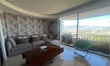 Vista real  Departamento en venta en Lomas Country Club