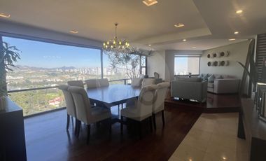 Vista real  Departamento en venta en Lomas Country Club