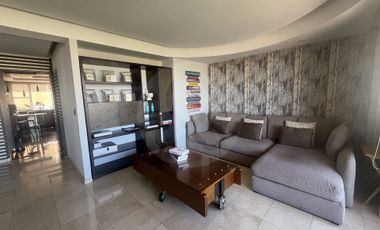Vista real  Departamento en venta en Lomas Country Club