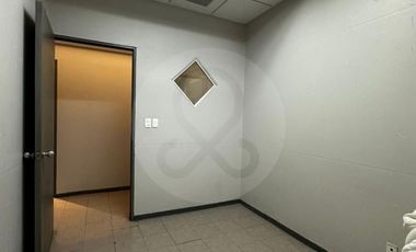 Oficina en renta en Bosques de las Palmas