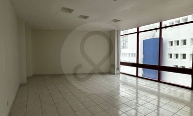 Oficina en renta en Bosques de las Palmas