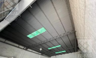 Galpón venta Centro Oeste, 304 m2 sobre lote de 10 x 40