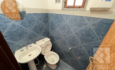 Galpón venta Centro Oeste, 304 m2 sobre lote de 10 x 40