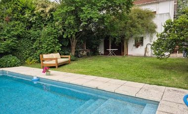 Acassuso, muy linda Casa en Alquiler Temporario Amoblada