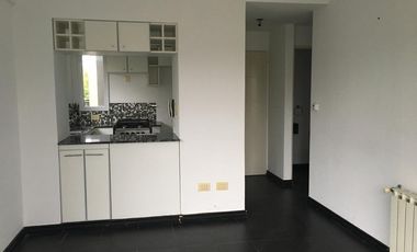 Departamento en venta - 1 Dormitorio 1 Baño 1 Cochera - 45Mts2 - Quilmes