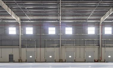 Depósito Triple A en E. Echeverría - Centro Logístico - Alquiler