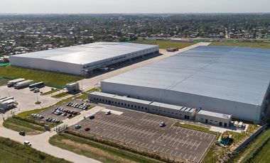 Depósito Triple A en E. Echeverría - Centro Logístico - Alquiler