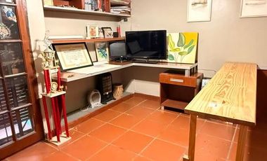 Importante casa de 4 dormitorios en Av. Belgrano al 4100, Parque V. Centenario, SMT