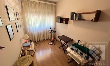 Casa venta Allen, 4 dormitorios, 3 baños, cochera, jardín con parrilla y estudio independiente