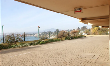 Arriendo Departamento primera linea Vista despejada al Mar