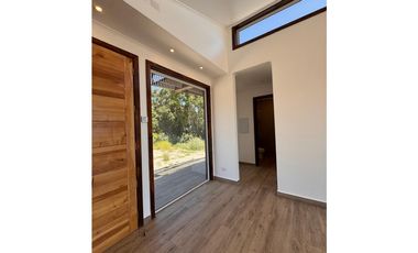 Casa Nueva con vista al Mauco