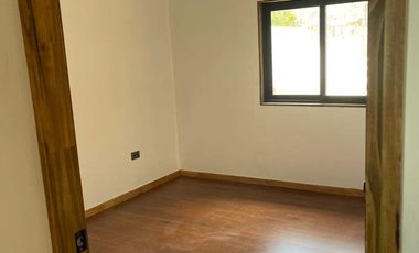 Casa en venta c/ estacionamiento en Las Cruces