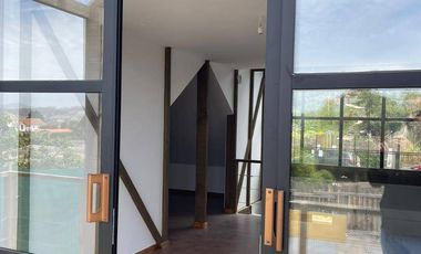 Casa en venta c/ estacionamiento en Las Cruces