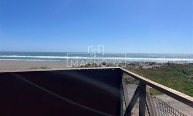 Casa en Venta en Cerca de Domos Pichilemu