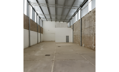 BODEGA EN VENTA EN MORELIA, PERIFÉRICO NORTE , LAGO II