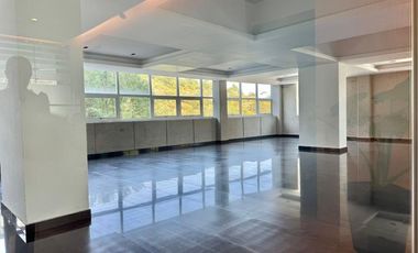 Renta Depto Torre Encino CON BODEGA en Residencial Bosques de Lomas Verdes