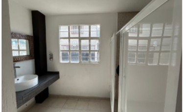 Venta de edificio comercial en Metepec (10 locales rentados)