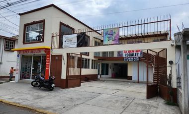 Venta de edificio comercial en Metepec (10 locales rentados)