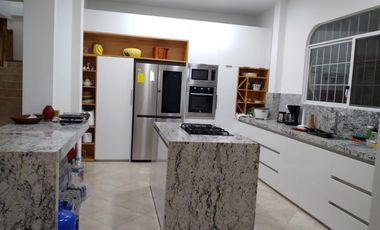 Casa en Centro de Punta Blanca