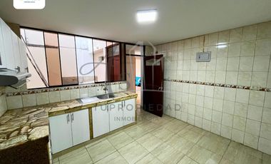 VENTA DEPARTAMENTO 3ER PISO URB MAYORAZGO ATE