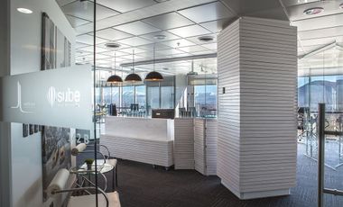 Oficina en Arriendo en Av. El Salto con Rinconada