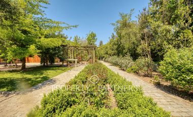 Casa en gran terreno ideal para remodelar o para proyecto inmobiliario