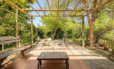 Casa en gran terreno ideal para remodelar o para proyecto inmobiliario